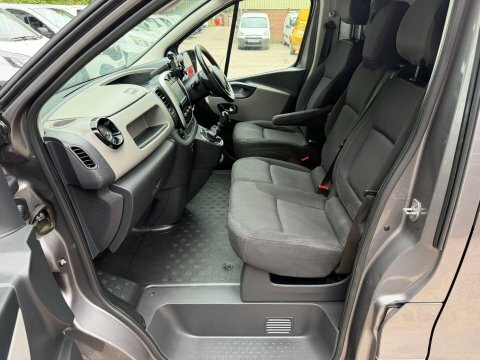 Renault Trafic Dci Energy 29 Businesseuro 6 U5758 Ulez White #45