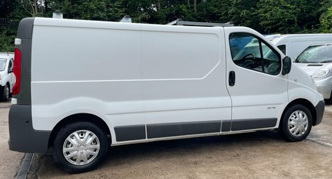 Renault Trafic 2.0 Td Dci White #6