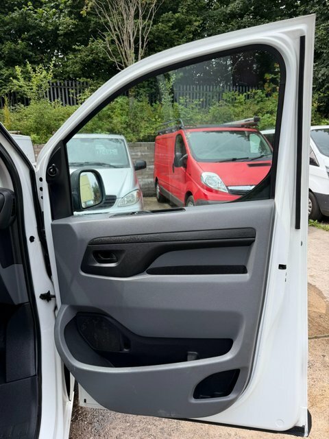 Citroen Dispatch 1.6 Bluehdi 1000 Enterprise Xs Fwd 1 Euro 6 6Dr Grey #25