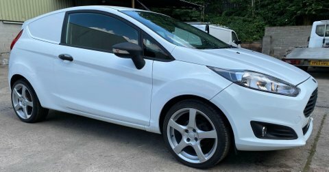 Ford Fiesta 1.5 Tdci Econetic White #4