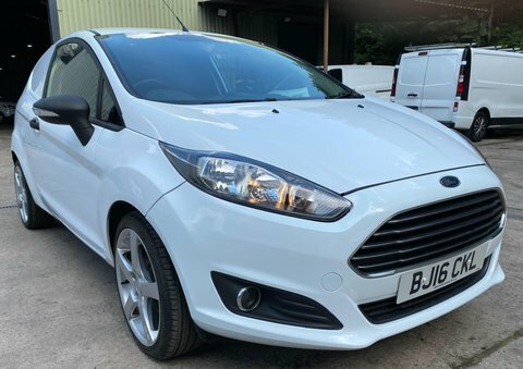 Ford Fiesta 1.5 Tdci Econetic White #2