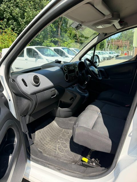 Citroen Berlingo First Red #35