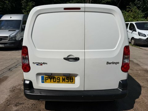 Citroen Berlingo First Red #10