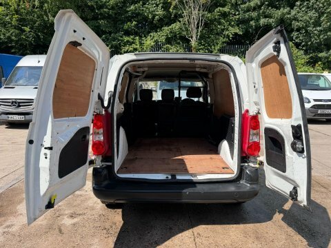 Citroen Berlingo First Red #11