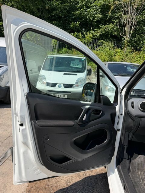Citroen Berlingo First Red #34