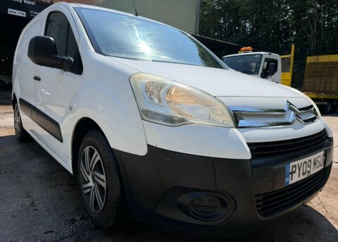 Citroen Berlingo 1.6 Hdi 625 White #2