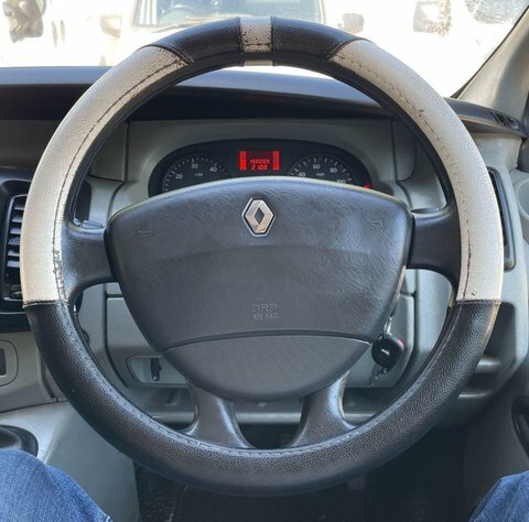 Renault Trafic Mpv Silver #22