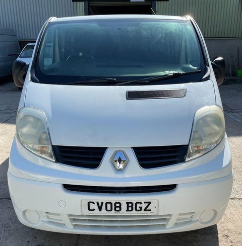 Renault Trafic Mpv Silver #17