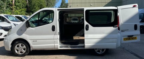 Renault Trafic Mpv Silver #13