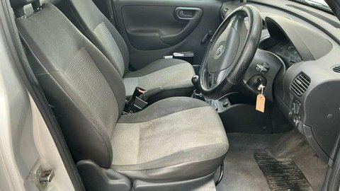 Vauxhall Combo Cdti 2000 Sportive White #12