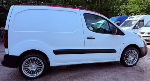 Citroen Berlingo Plus Black #20