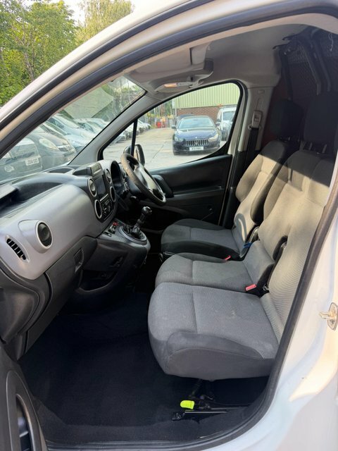 Peugeot Partner Black #20