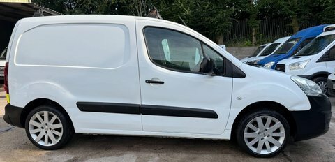 Peugeot Partner Black #7