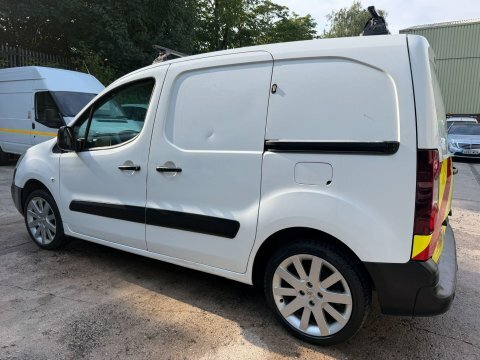 Peugeot Partner Black #14