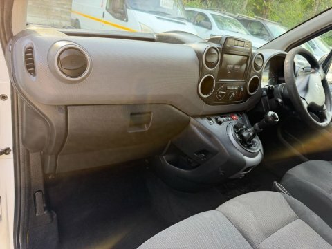 Peugeot Partner Black #22