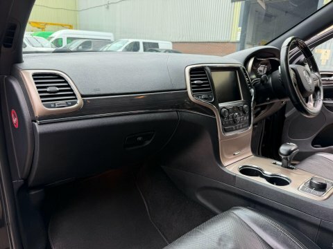 Jeep Grand Cherokee 3.0 Crd Summit White #28