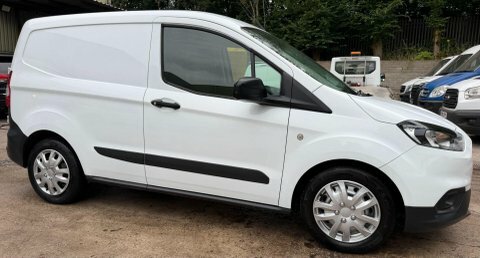 Ford Transit Courier 1.0 Ecoboost Leader White #5
