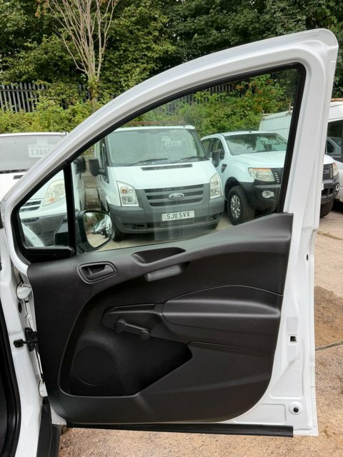Ford Transit Courier 1.5 Tdci 100Ps Limited Van 6 Speed Convertible White #24