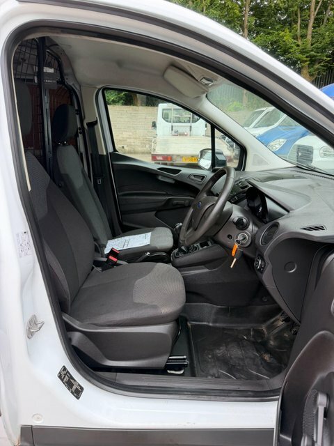 Ford Transit Courier 1.5 Tdci 100Ps Limited Van 6 Speed Convertible White #25