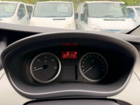 Vauxhall Vivaro Vauxhall Vivaro 2013 White #27