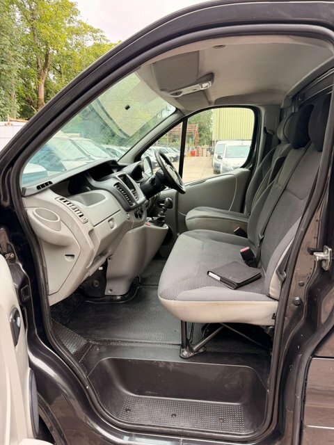 Vauxhall Vivaro Vauxhall Vivaro 2013 White #28