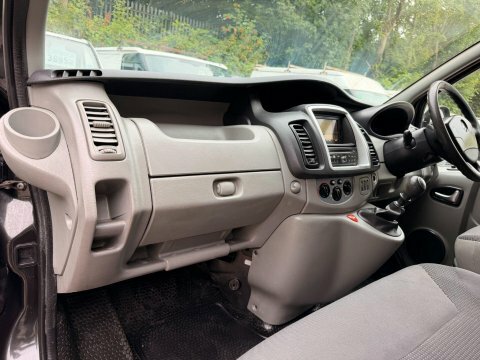 Vauxhall Vivaro Vauxhall Vivaro 2013 White #25