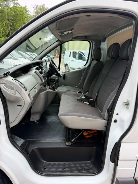 Vauxhall Vivaro 2.5 Cdti Double Cab Crew Van Ex Fire Service Stunn Red #27