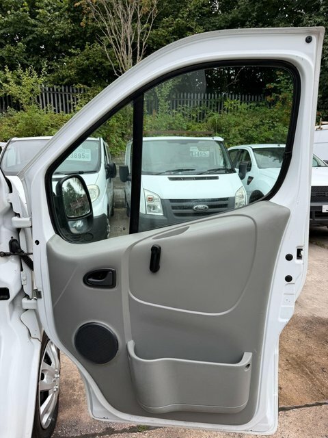 Vauxhall Vivaro 2.5 Cdti Double Cab Crew Van Ex Fire Service Stunn Red #29