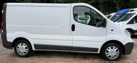 Vauxhall Vivaro 2.0 2700 Cdti White #6