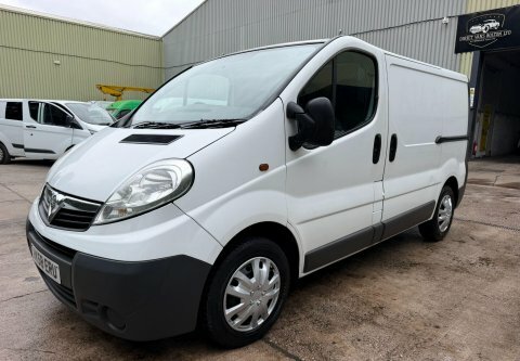 Vauxhall Vivaro 2.5 Cdti Double Cab Crew Van Ex Fire Service Stunn Red #13