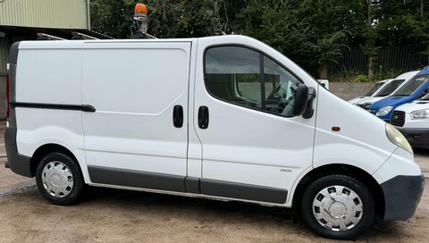 Vauxhall Vivaro 2.0 2700 Cdti White #5