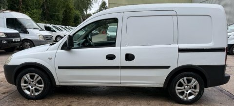 Vauxhall Combo Car Derived Van 1.3 Cdti 1700 16V 200707 White #17