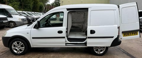 Vauxhall Combo Car Derived Van 1.3 Cdti 1700 16V 200707 White #19