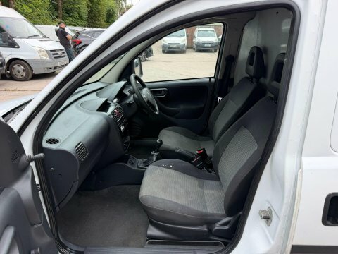 Vauxhall Combo Car Derived Van 1.3 Cdti 1700 16V 200707 White #35