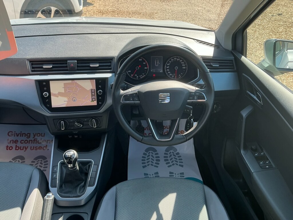 Seat Arona 1.0 Tsi Se Technology FH18DUU Silver #4