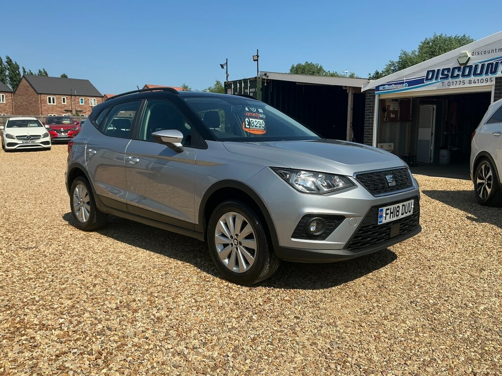 Seat Arona 1.0 Tsi Se Technology FH18DUU Silver #2