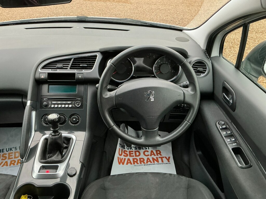 Peugeot 3008 1.6 Hdi 115 Active II White #4