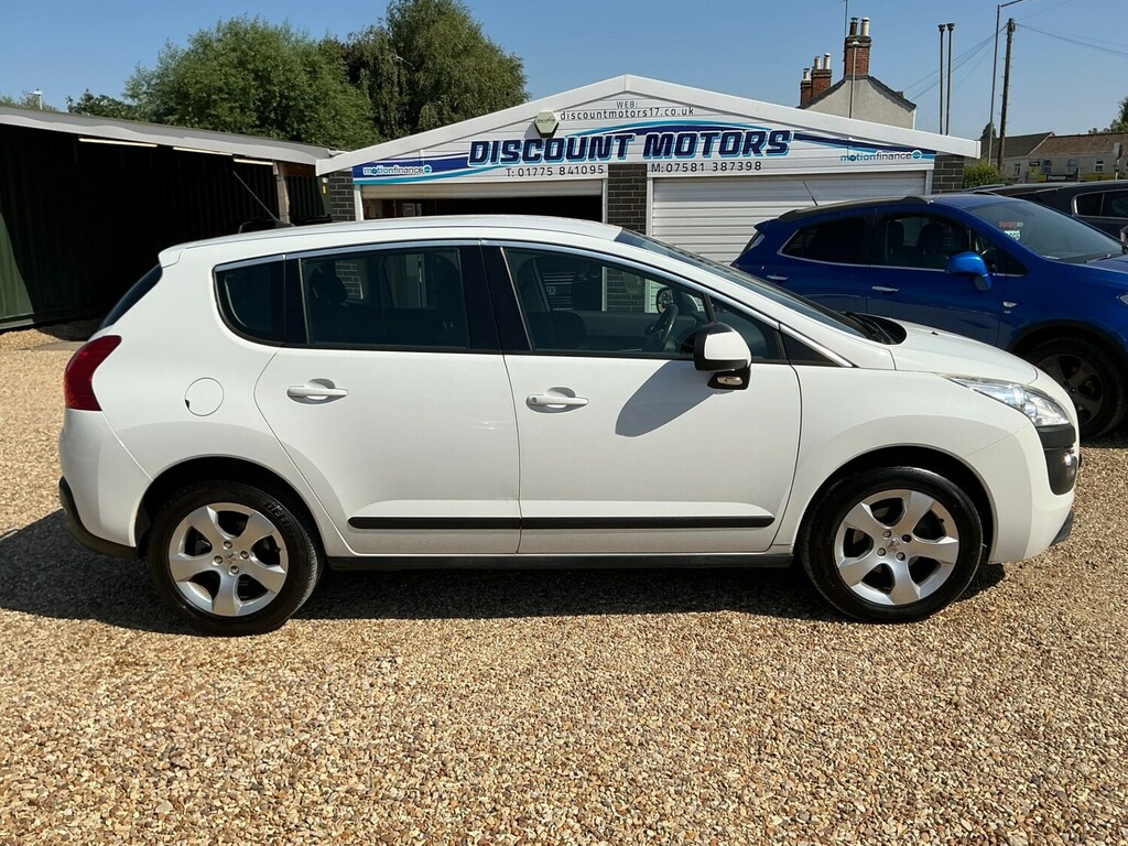 Peugeot 3008 1.6 Hdi 115 Active II White #6