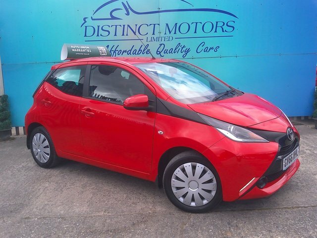 Toyota Aygo Vvt-i X-play Hatchback Red