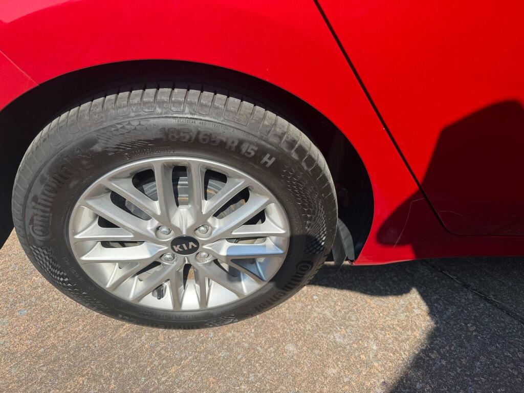 Kia RIO  Red #17