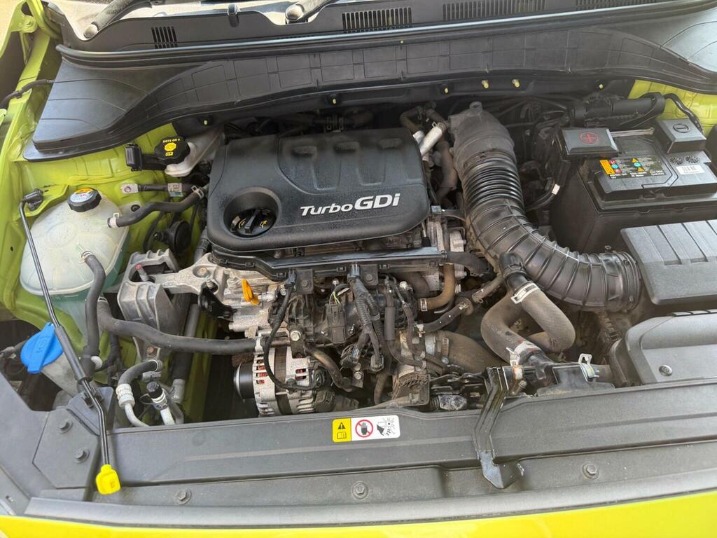 Hyundai Kona Se Orange #21