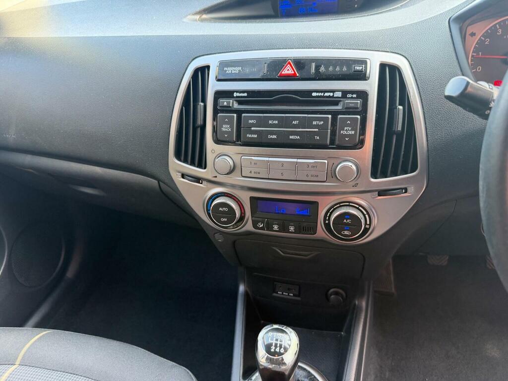 Hyundai I20 1.4 Style Euro 5 Blue #4