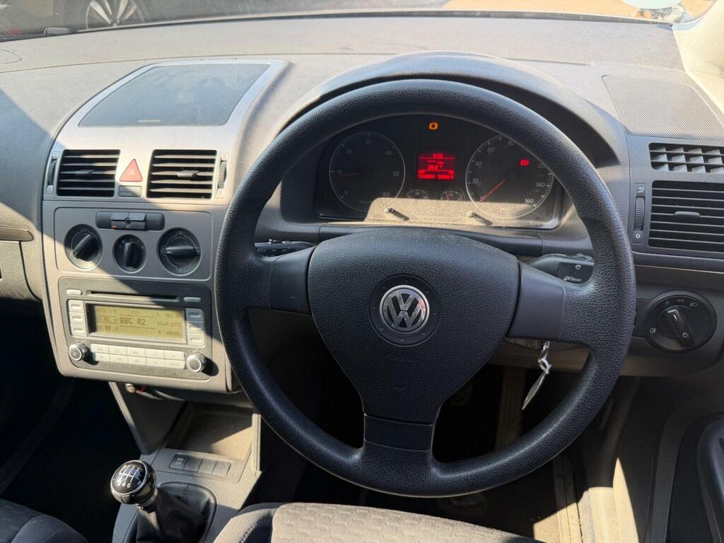 Volkswagen Touran 2.0 Tdi Se 7 Seats Grey #2