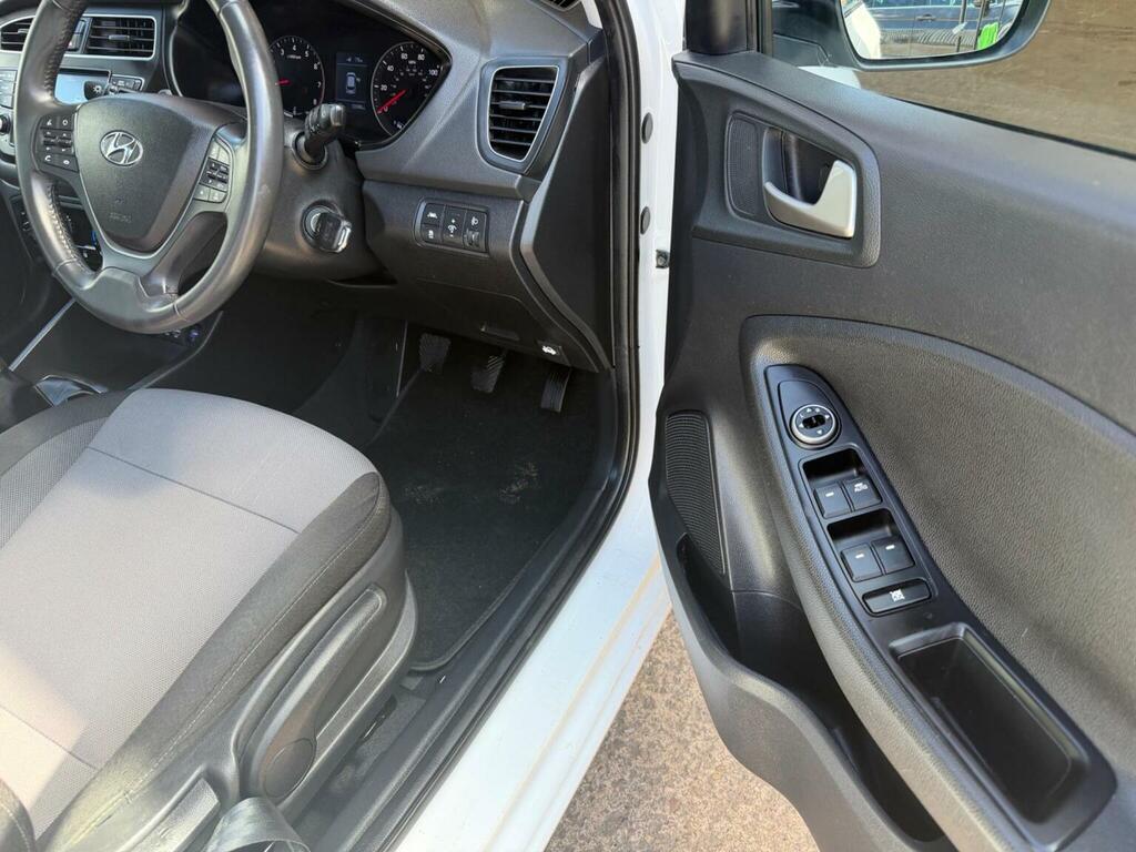 Hyundai I20 1.2 Se Launch Edition Euro 6 Ss White #6