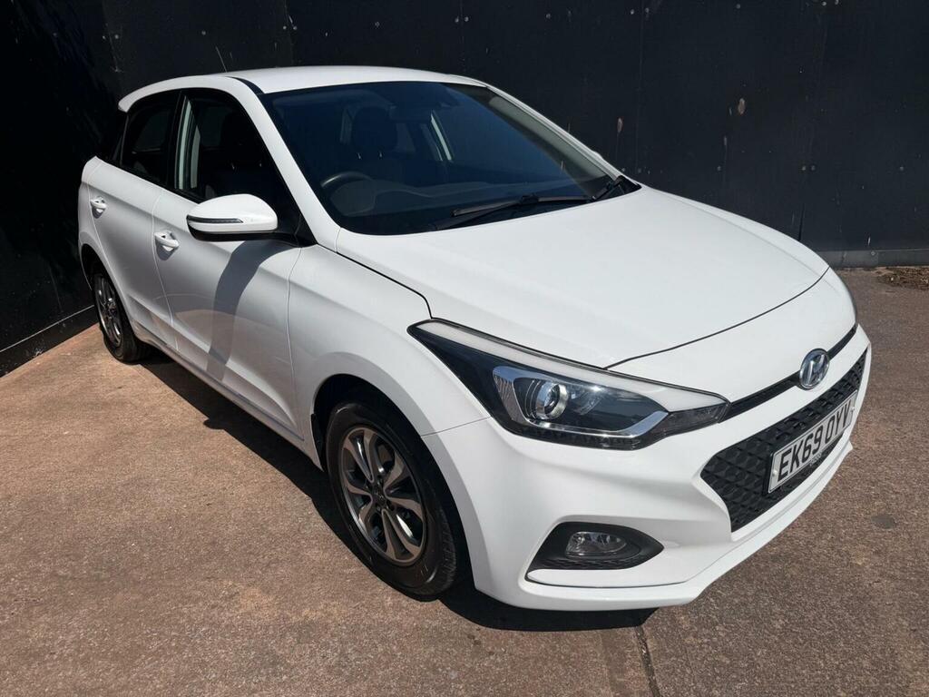 Hyundai I20 1.2 Se Launch Edition Euro 6 Ss White