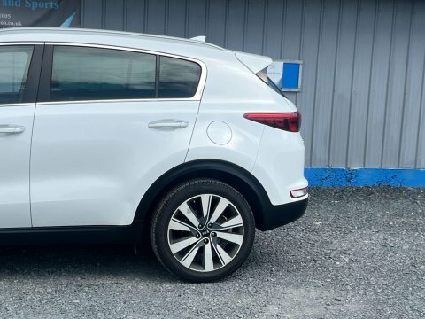 Kia Sportage 1.7 Crdi 3 White #6