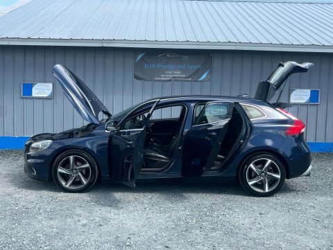 Volvo V40 1.6 D2 R-design Blue #3