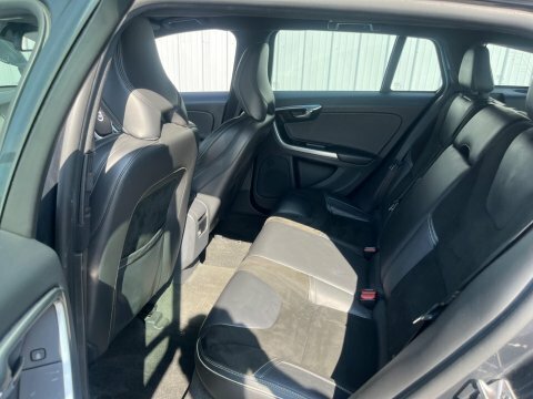 Volvo V60 2.0 D4 R-design Grey #5