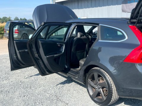 Volvo V60 1.6 D2 R-design Estate Euro 5 S  #14