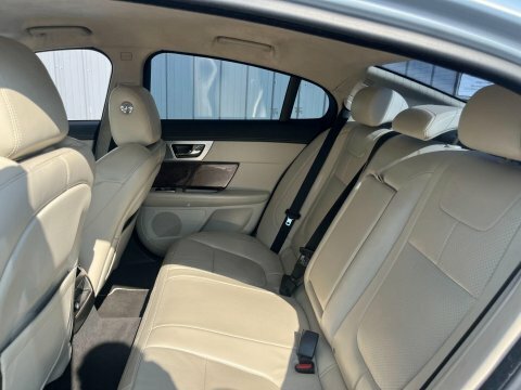 Jaguar XF Estate 2.2D Luxury Sportbrake Euro 5 Ss Grey #36